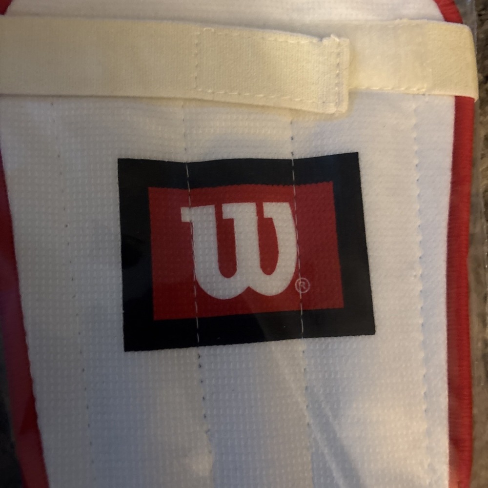 WILSON SOCCER SHIN GUARDS; Large; Brand New; H0501-L - Picture 3 of 3
